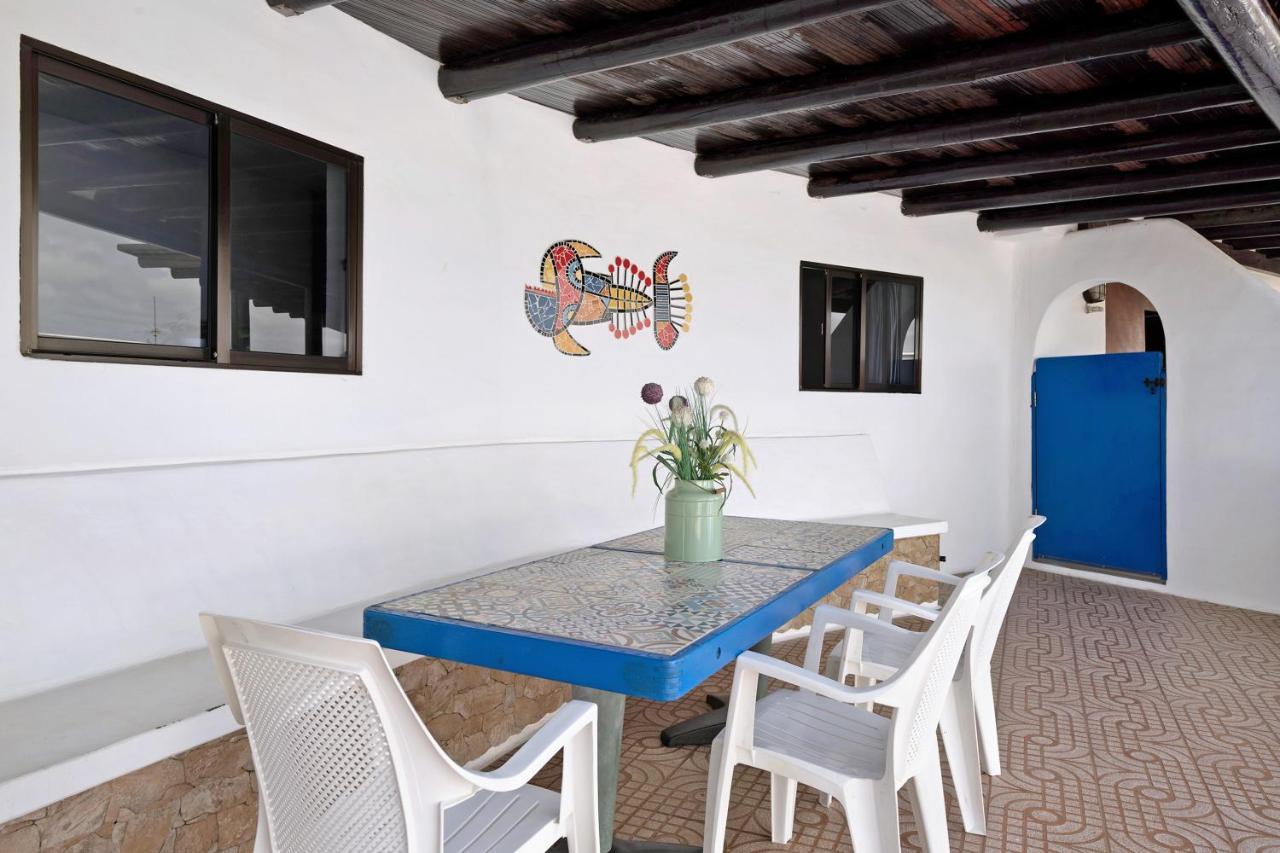 Bungalow Famara, Lanzarote Exterior photo