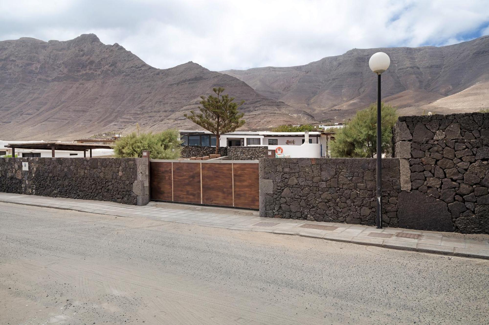 Bungalow Famara, Lanzarote Exterior photo